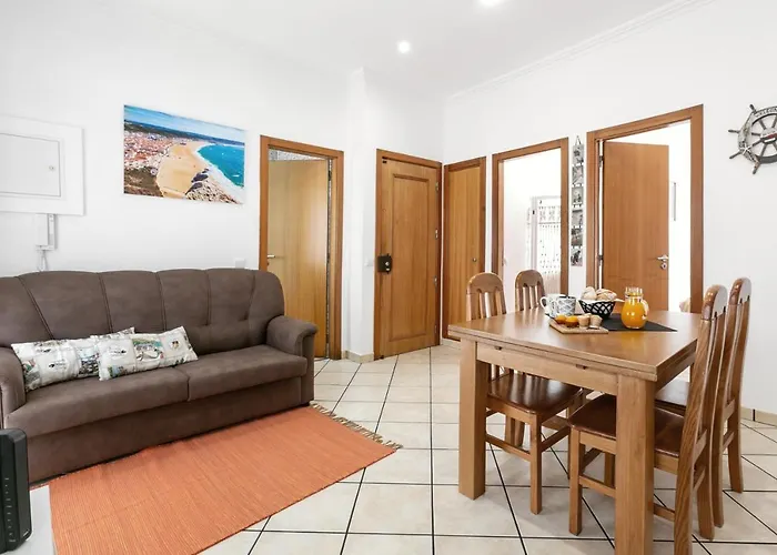 Apartamento Downtown Flat Nazaré